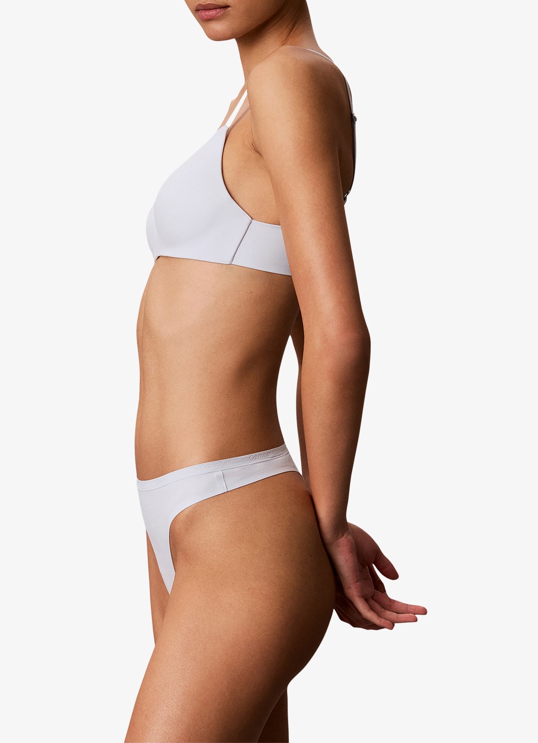 Calvin Klein Perfectly Fit beugelloze plunge T-shirt bh - detail 5 plein air-ciq