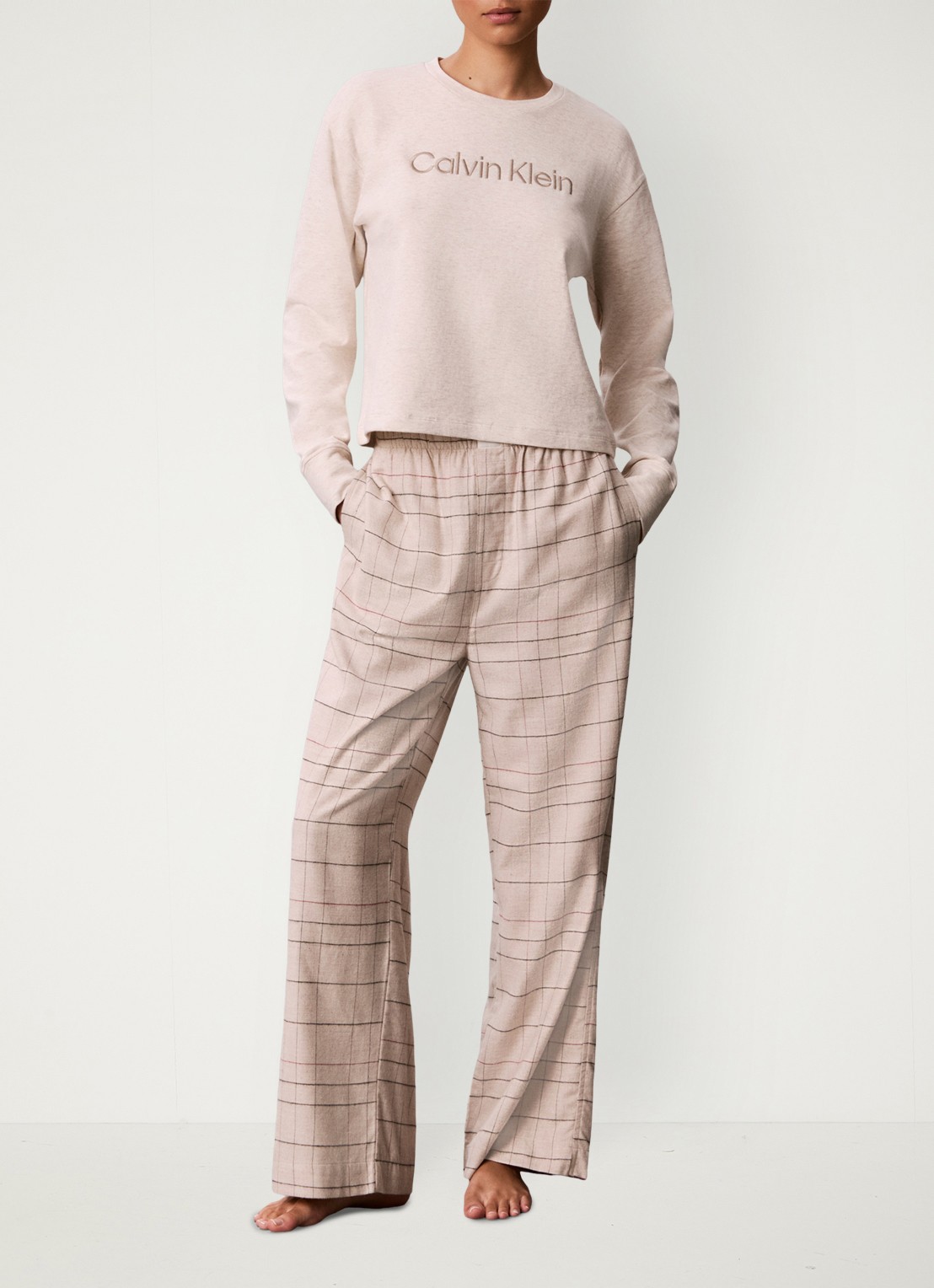 Calvin Klein Pyjamabroek met ruitdessin en logopatch - voorkant 2 beige
