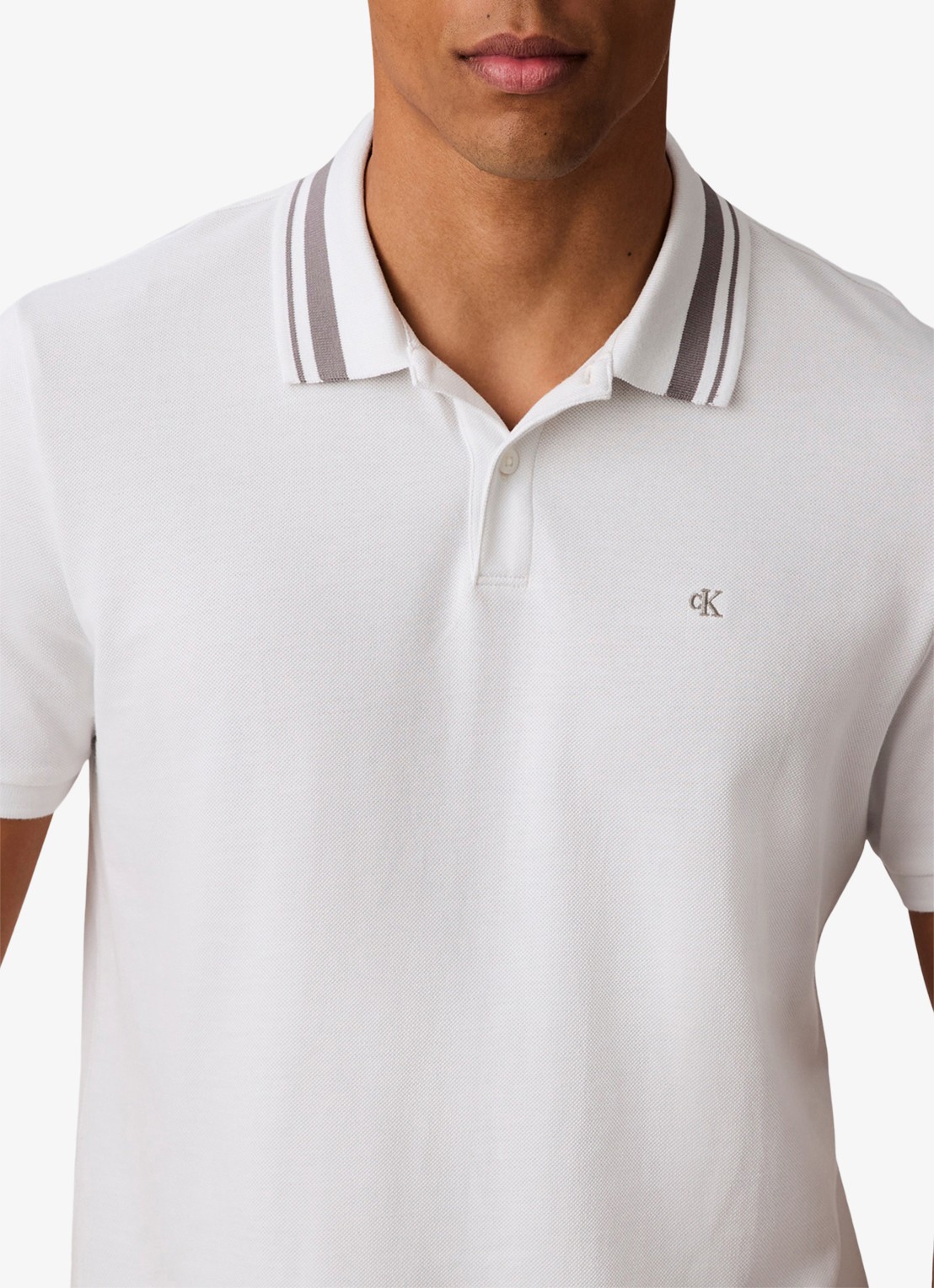 Calvin Klein Regular fit polo met logoborduring - detail 5 wit