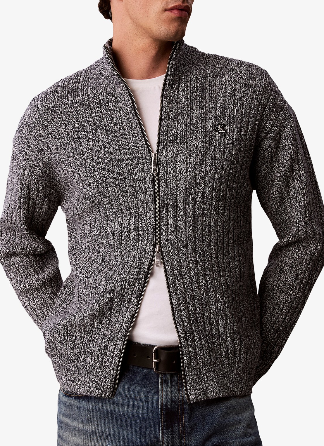 Calvin Klein Ribgebreid vest met logoborduring - detail 4 grijs