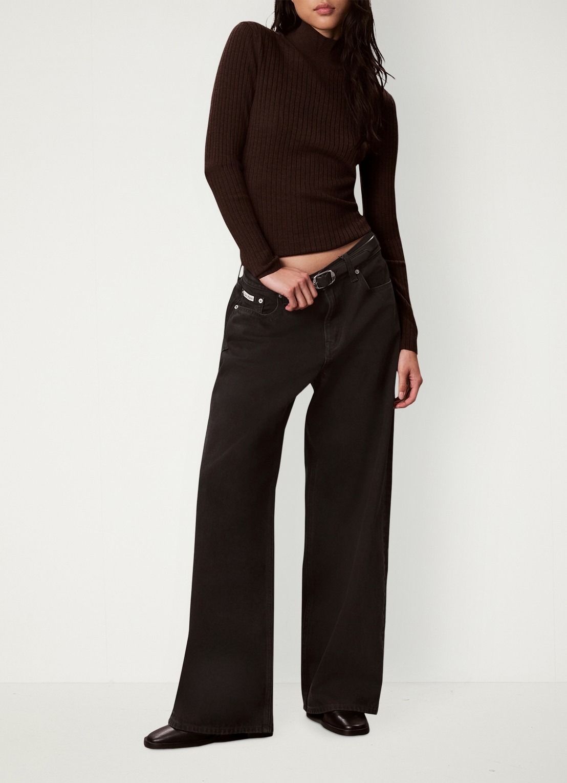 Calvin Klein Ribgebreide coltrui van merinowol - voorkant 2 chocoladebruin