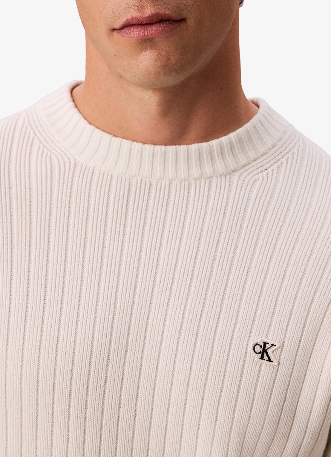 Calvin Klein Ribgebreide trui met logo - detail 5 ivoor
