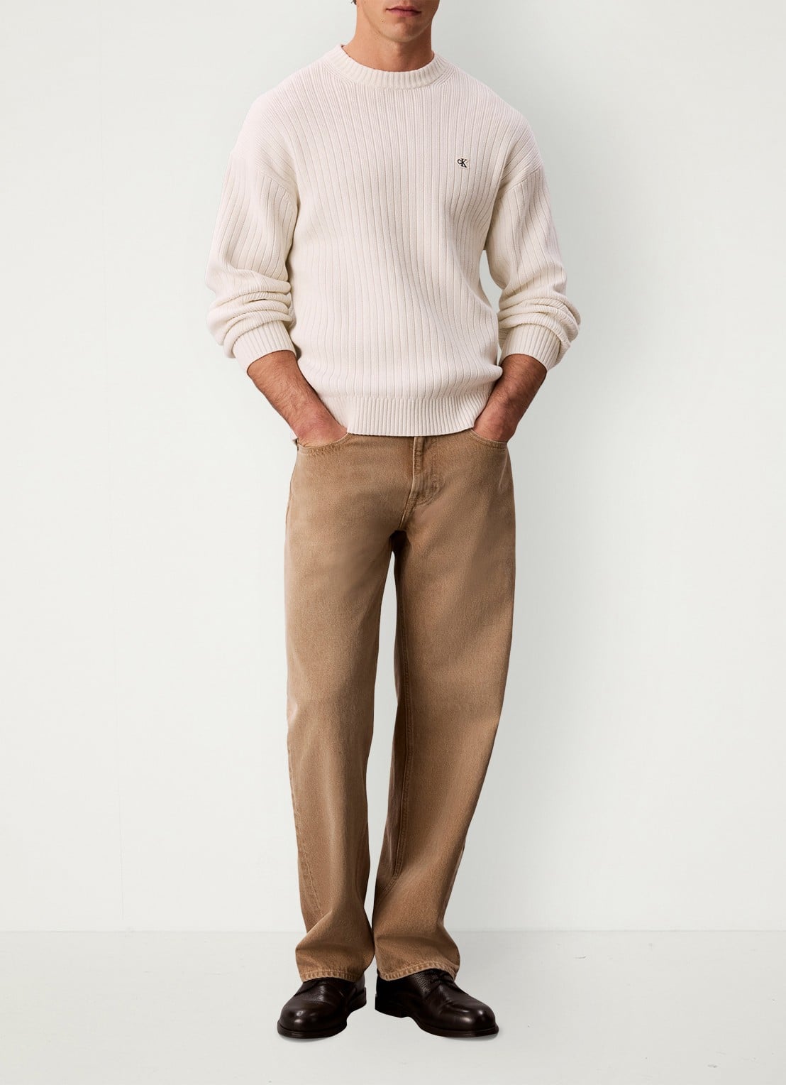Calvin Klein Ribgebreide trui met logo - voorkant 2 ivoor