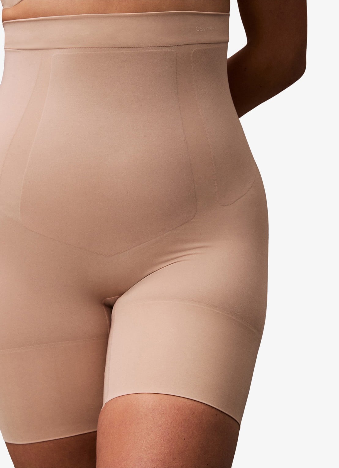 Calvin Klein Secure Sculpt high waisted corrigerende short - detail 5 beige