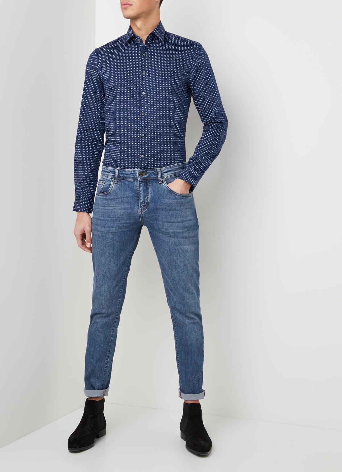 Calvin Klein Slim fit overhemd met stippendessin - voorkant 2 blauw