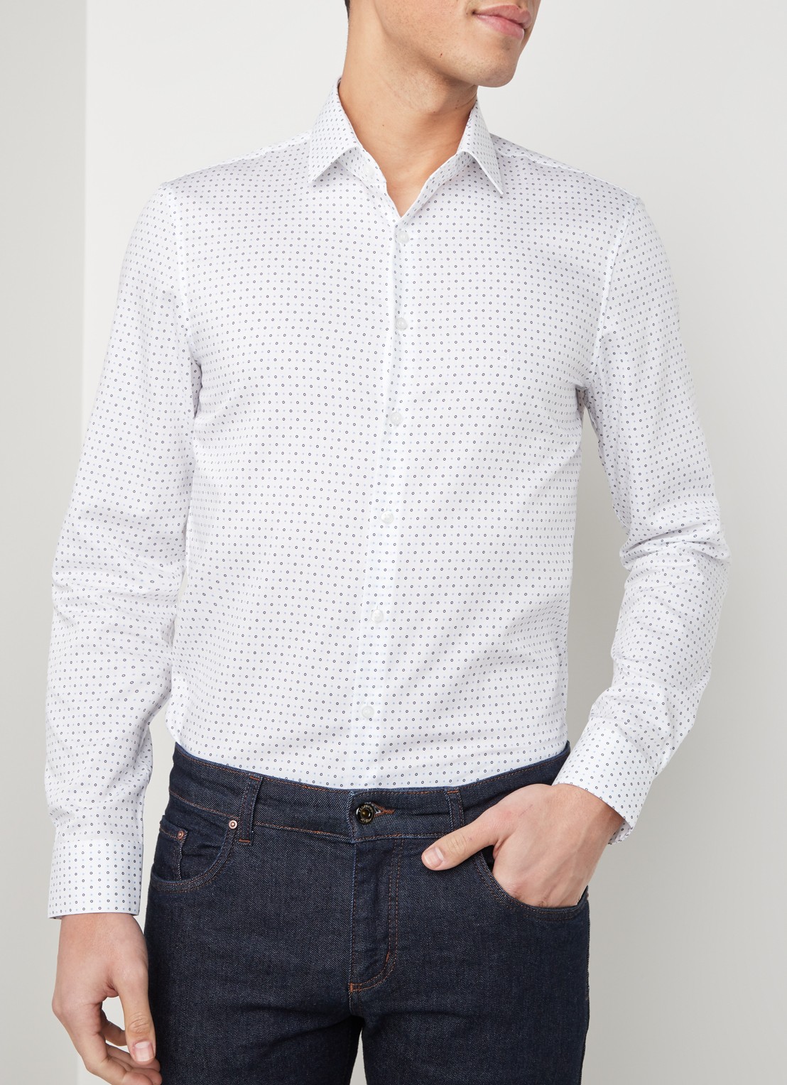 Calvin Klein Slim fit overhemd met stippendessin - detail 2 lichtblauw