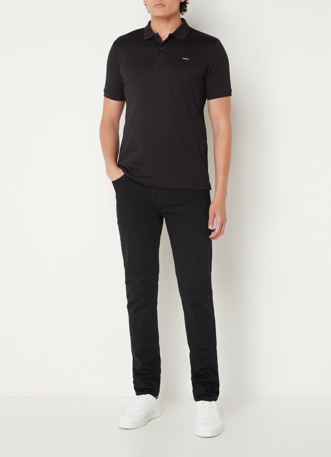 Calvin Klein Slim fit tapered jeans met gekleurde wassing - voorkant 5 zwart
