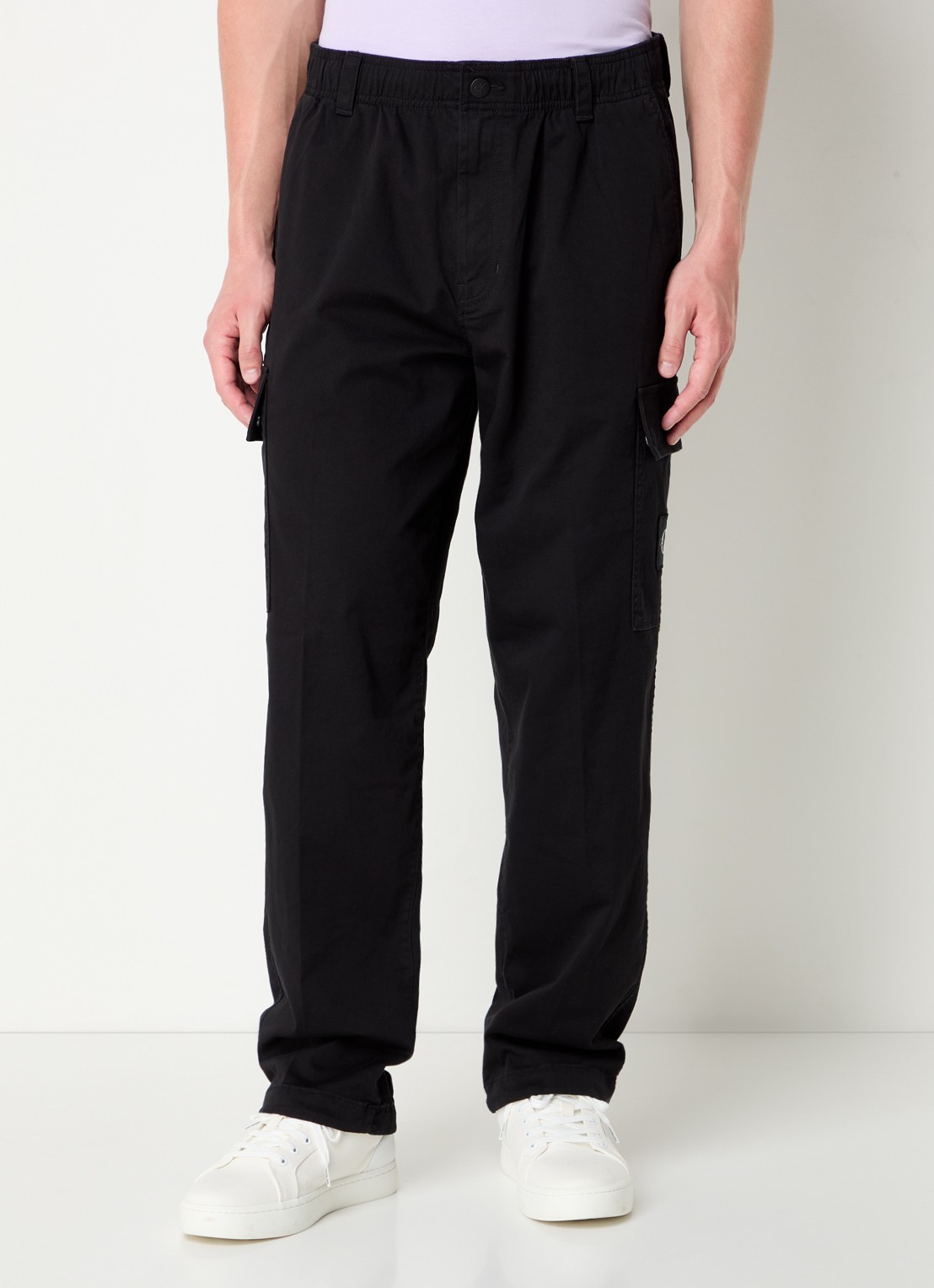 Calvin Klein Straight fit cargobroek met steekzakken en logo - detail 2 zwart