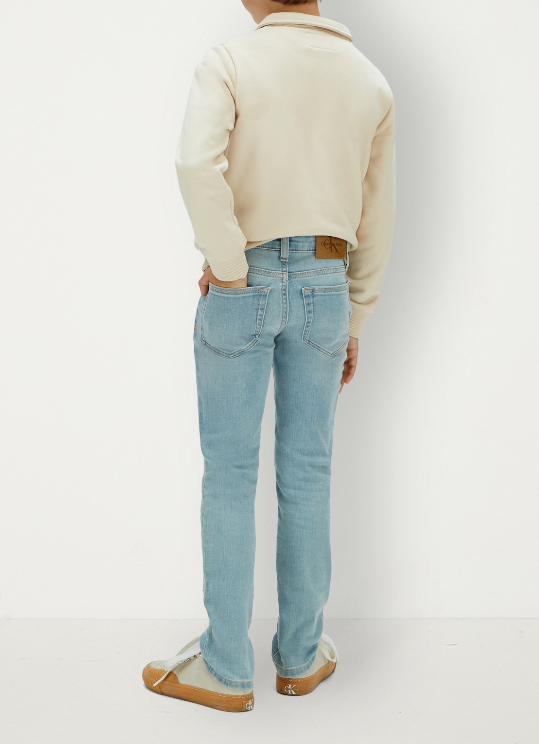 Calvin Klein Straight fit jeans met lichte wassing - achterkant indigo