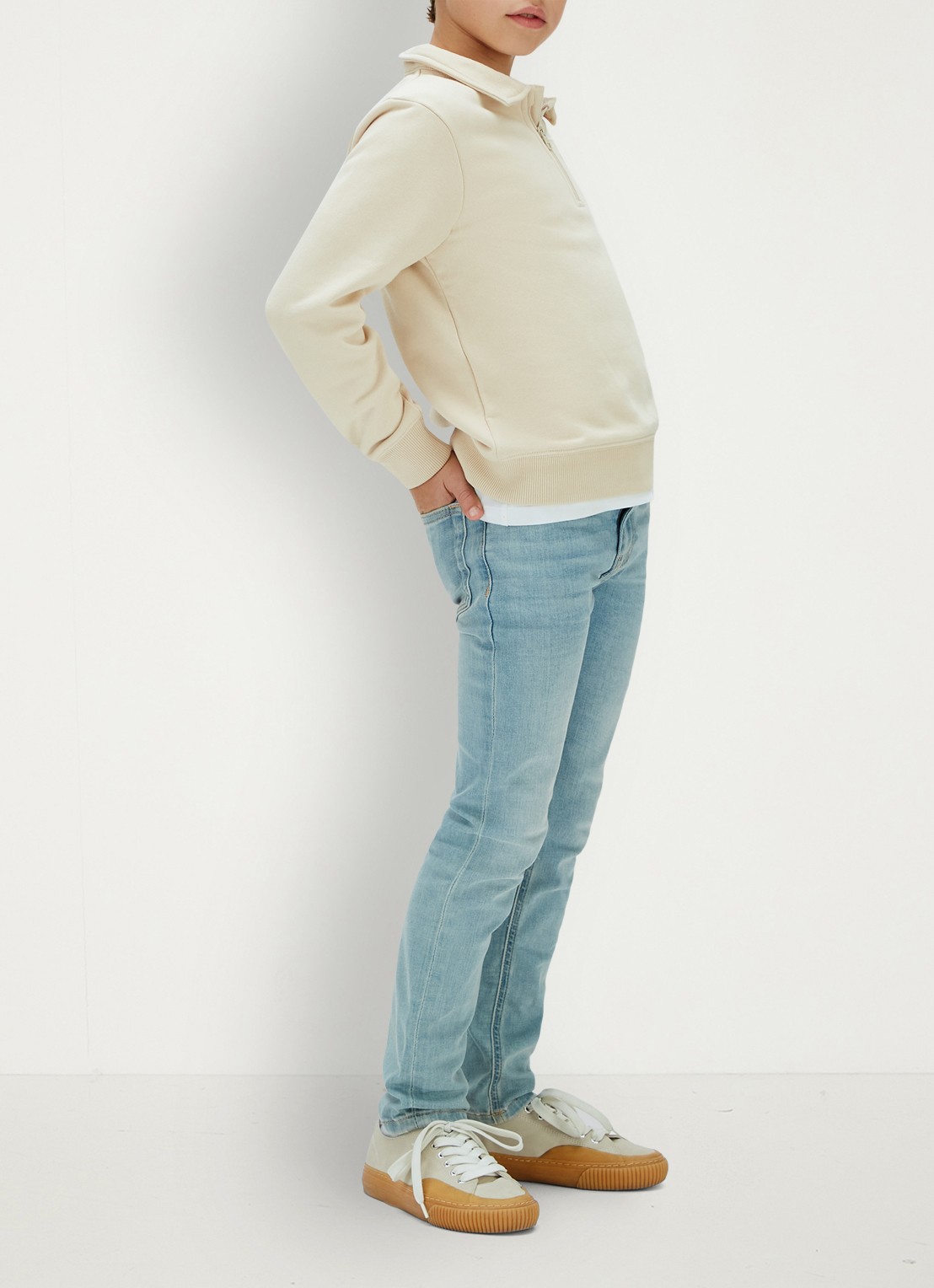 Calvin Klein Straight fit jeans met lichte wassing - detail 5 indigo