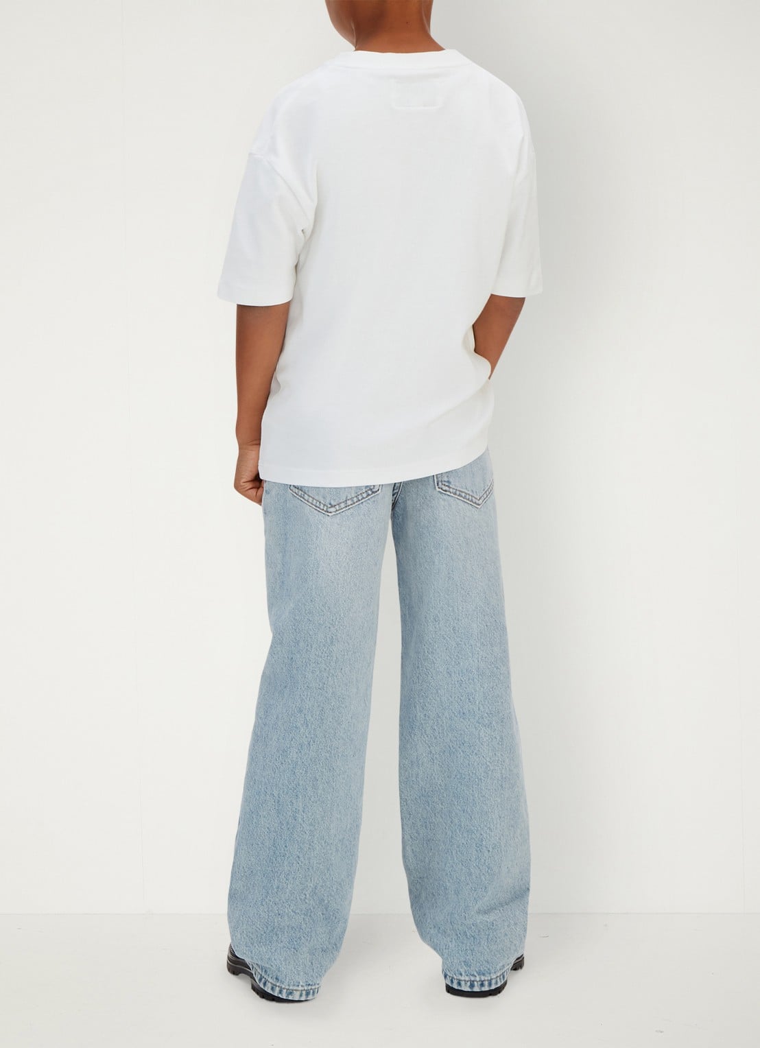 Calvin Klein Straight fit jeans met lichte wassing - achterkant denim
