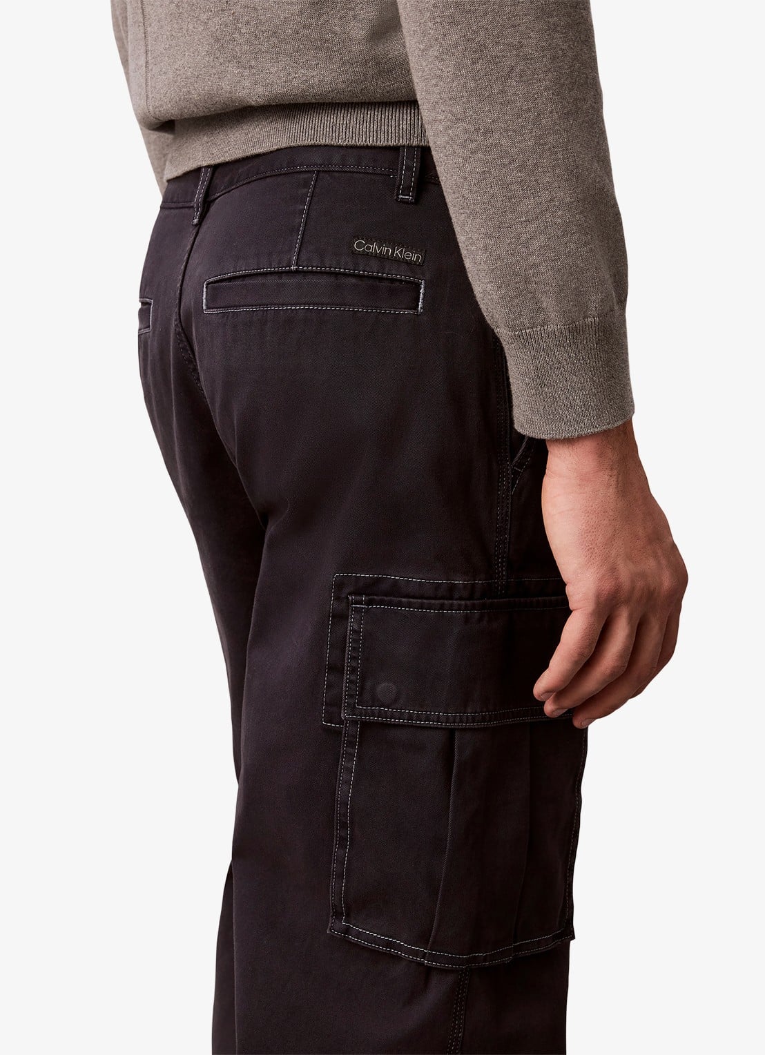 Calvin Klein Straight leg cargobroek met opgestikte zakken - detail 2 donkergrijs