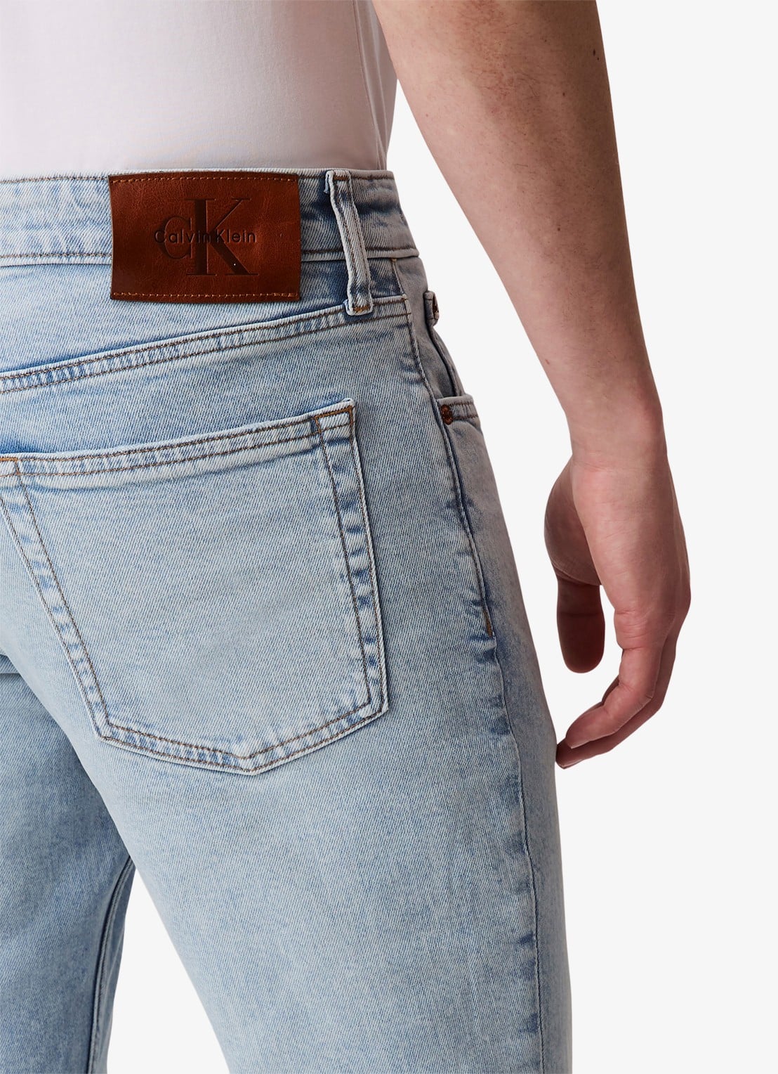 Calvin Klein Straight leg jeans met steekzakken - detail 6 denim