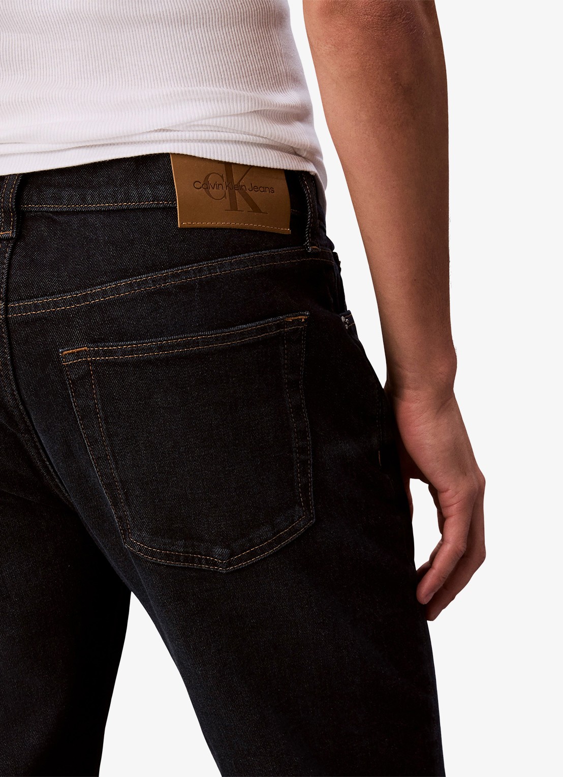Calvin Klein Straight leg jeans met steekzakken - detail donkerblauw