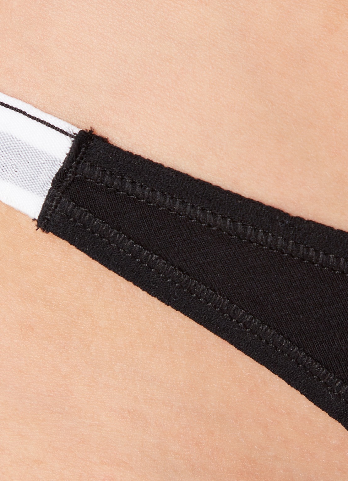 Calvin Klein String met logoband - detail 4 zwart