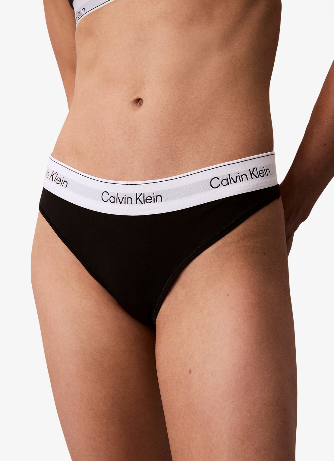 Calvin Klein String met logoband - detail zwart
