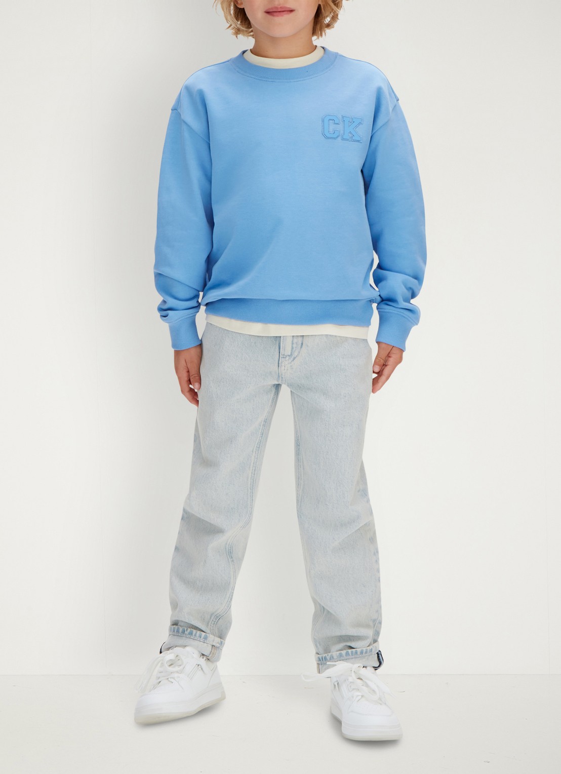 Calvin Klein Sweater met logo- en backprint - voorkant 2 blauw