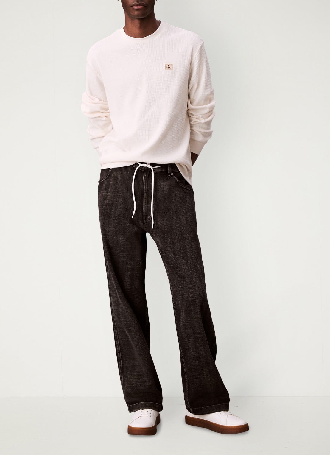 Calvin Klein Sweater met structuur en logo - voorkant 3 beige