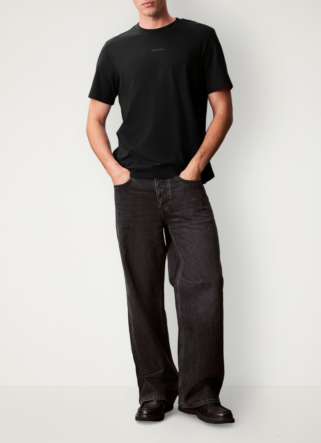 Calvin Klein T-shirt met logo en ronde hals  - voorkant 3 zwart