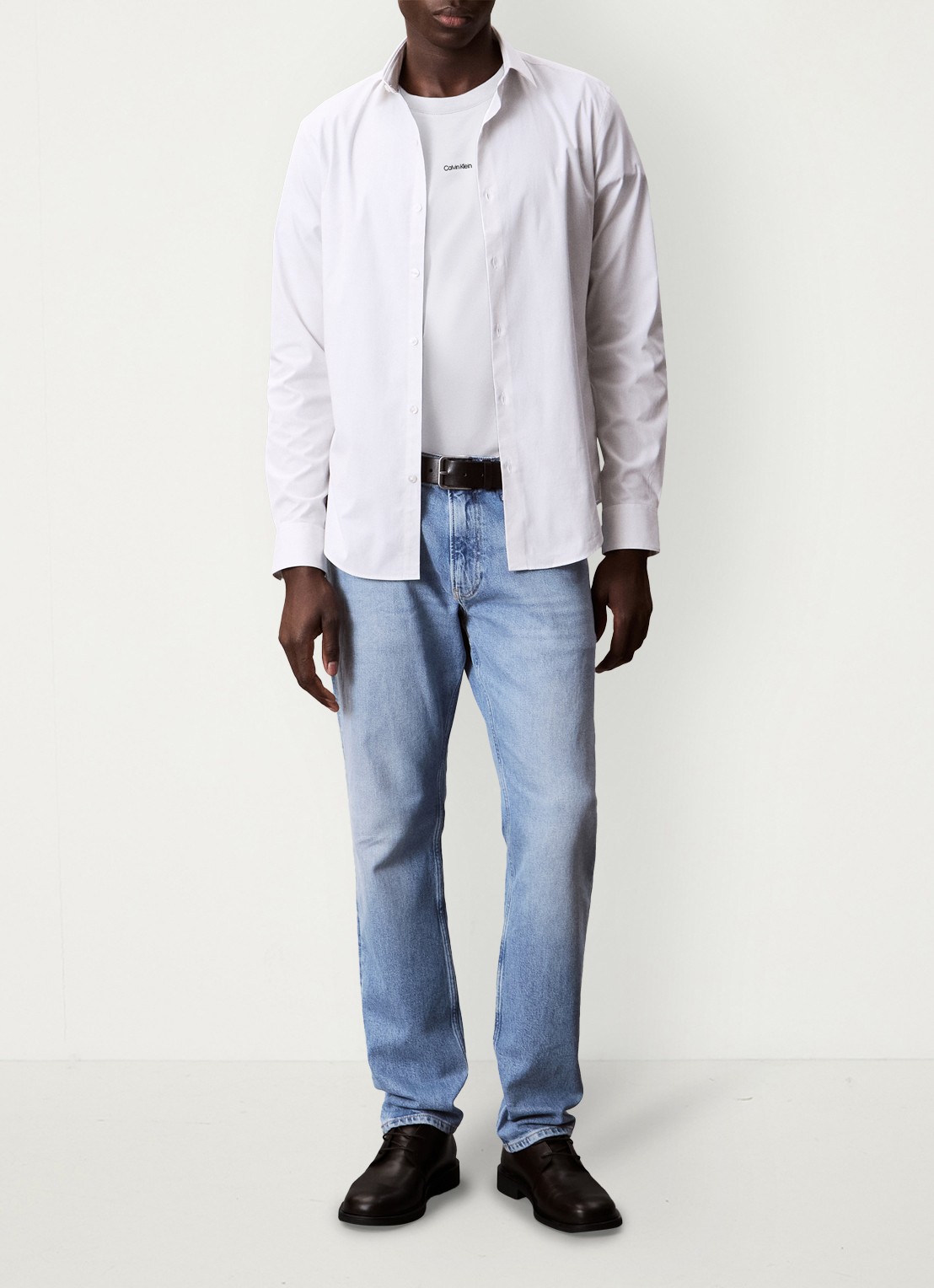 Calvin Klein T-shirt met logo en ronde hals  - voorkant 6 wit