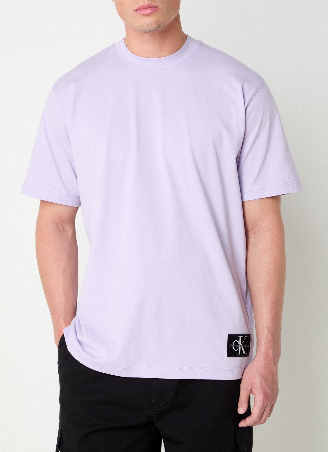 Calvin Klein T-shirt met logo - detail lichtpaars