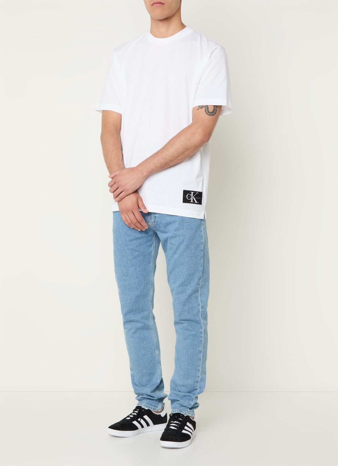 Calvin Klein T-shirt met logo - voorkant 3 wit