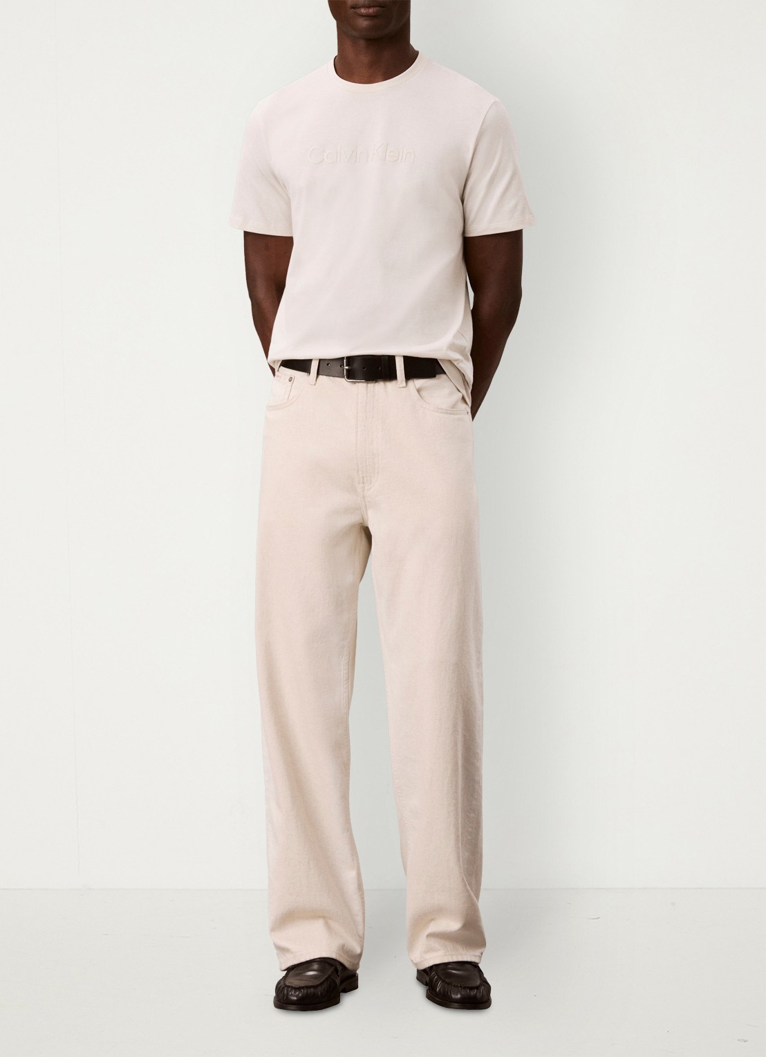Calvin Klein T-shirt met logo - voorkant creme