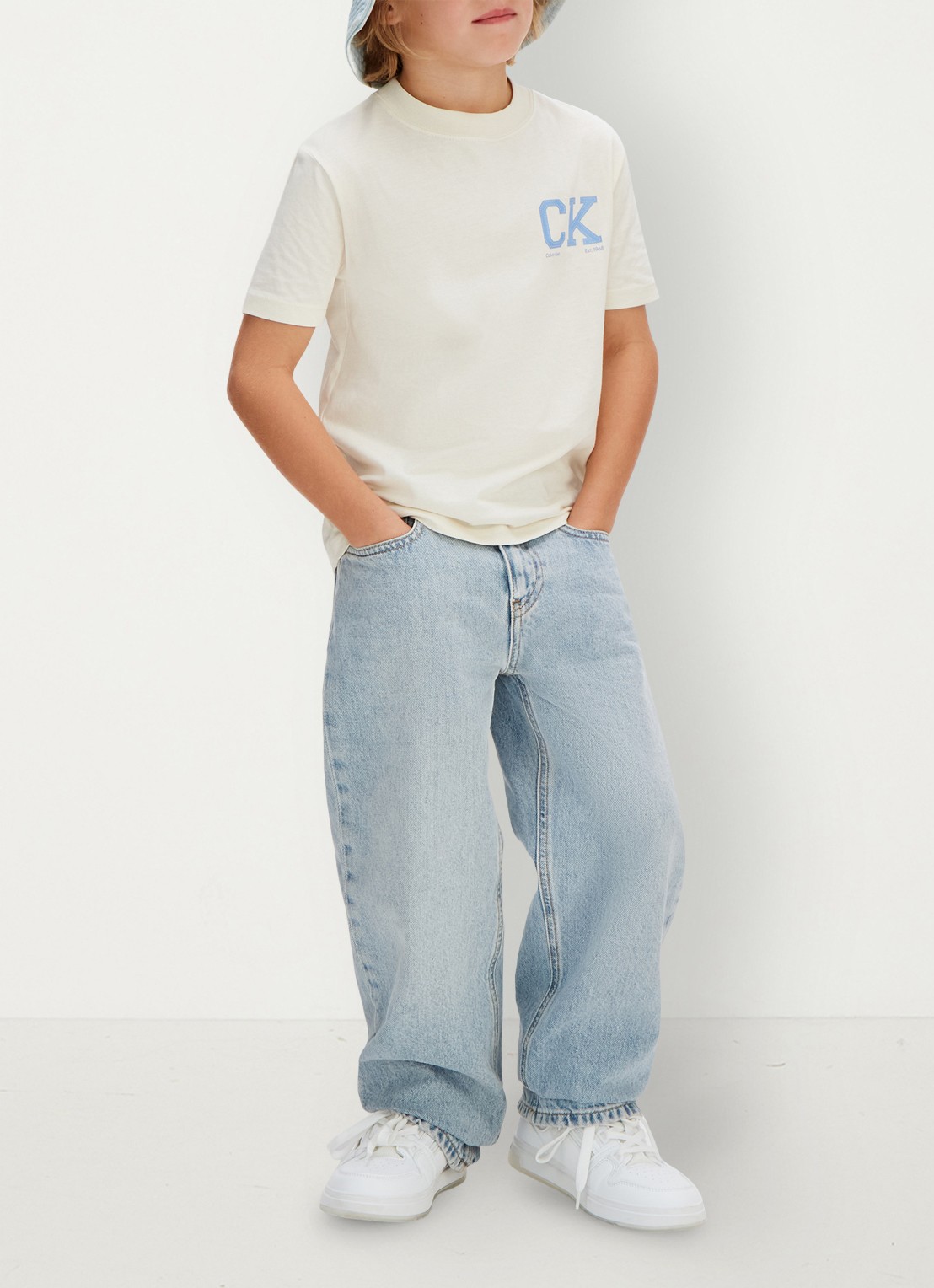 Calvin Klein T-shirt met logo - detail 4 creme