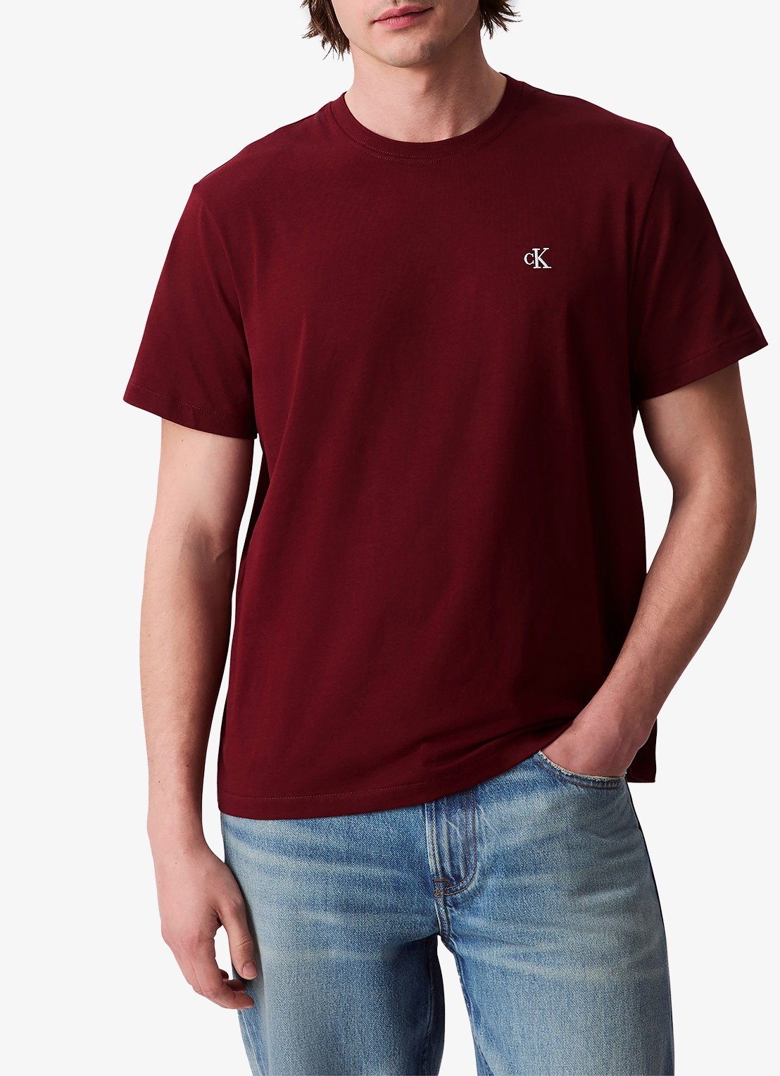 Calvin Klein T-shirt met logoborduring - voorkant donkerrood
