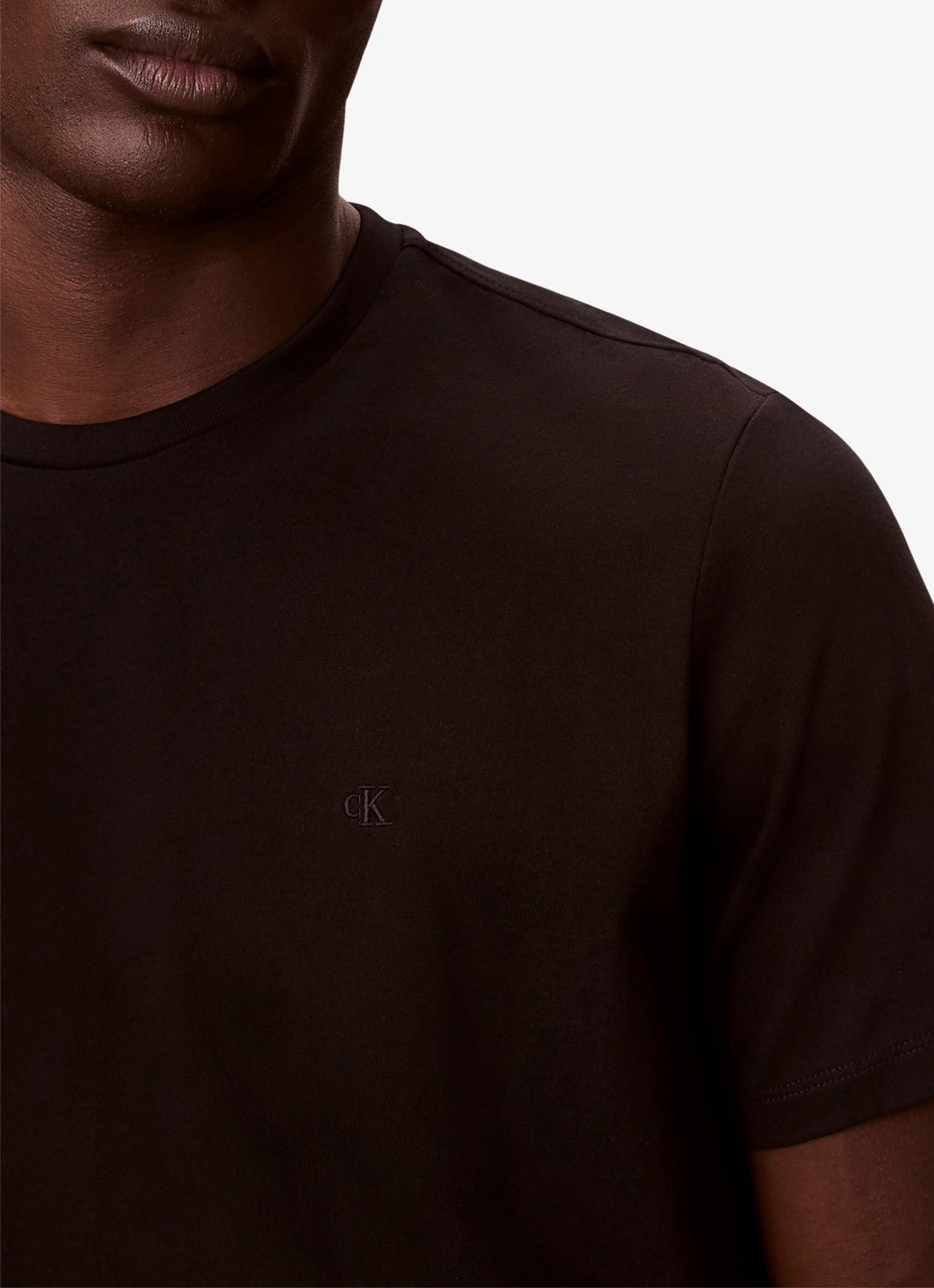 Calvin Klein T-shirt met logoborduring - detail 3 zwart