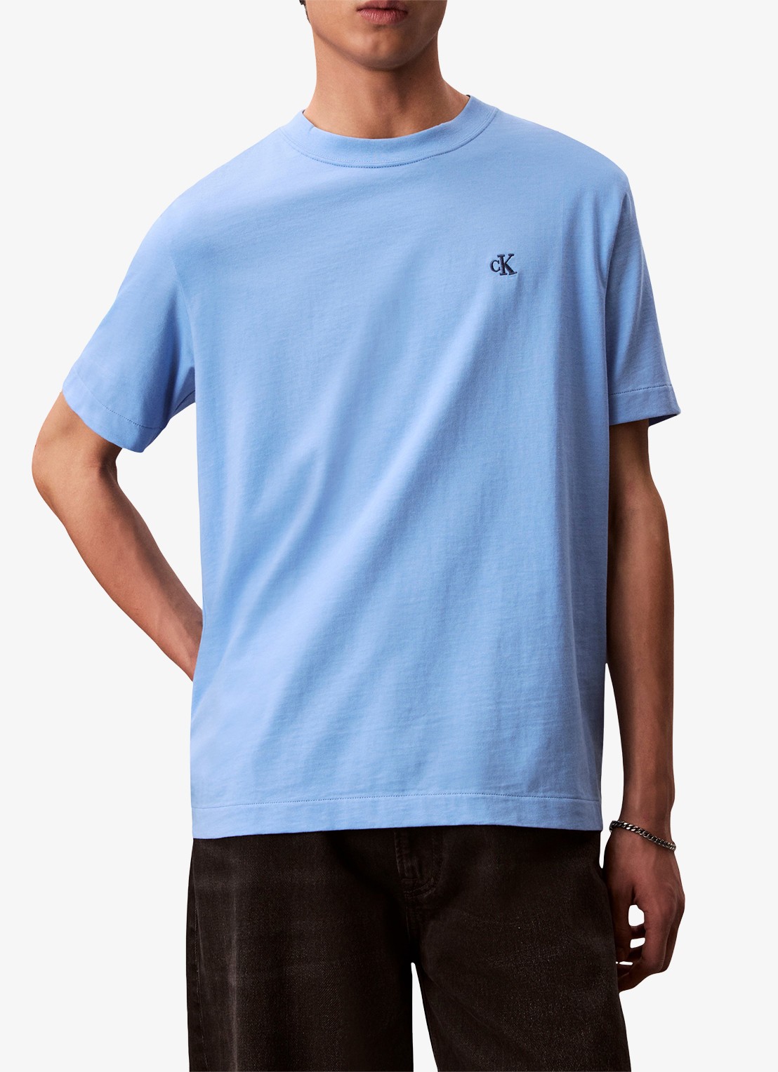 Calvin Klein T-shirt met logoborduring - detail 4 blue descent-c32 / lichtblauw