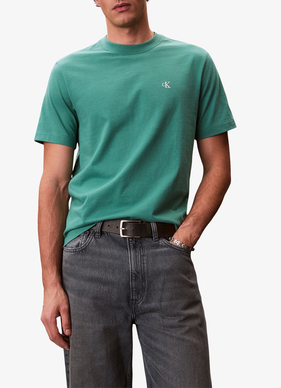 Calvin Klein T-shirt met logoborduring - detail 2 wild green-vfl / groen