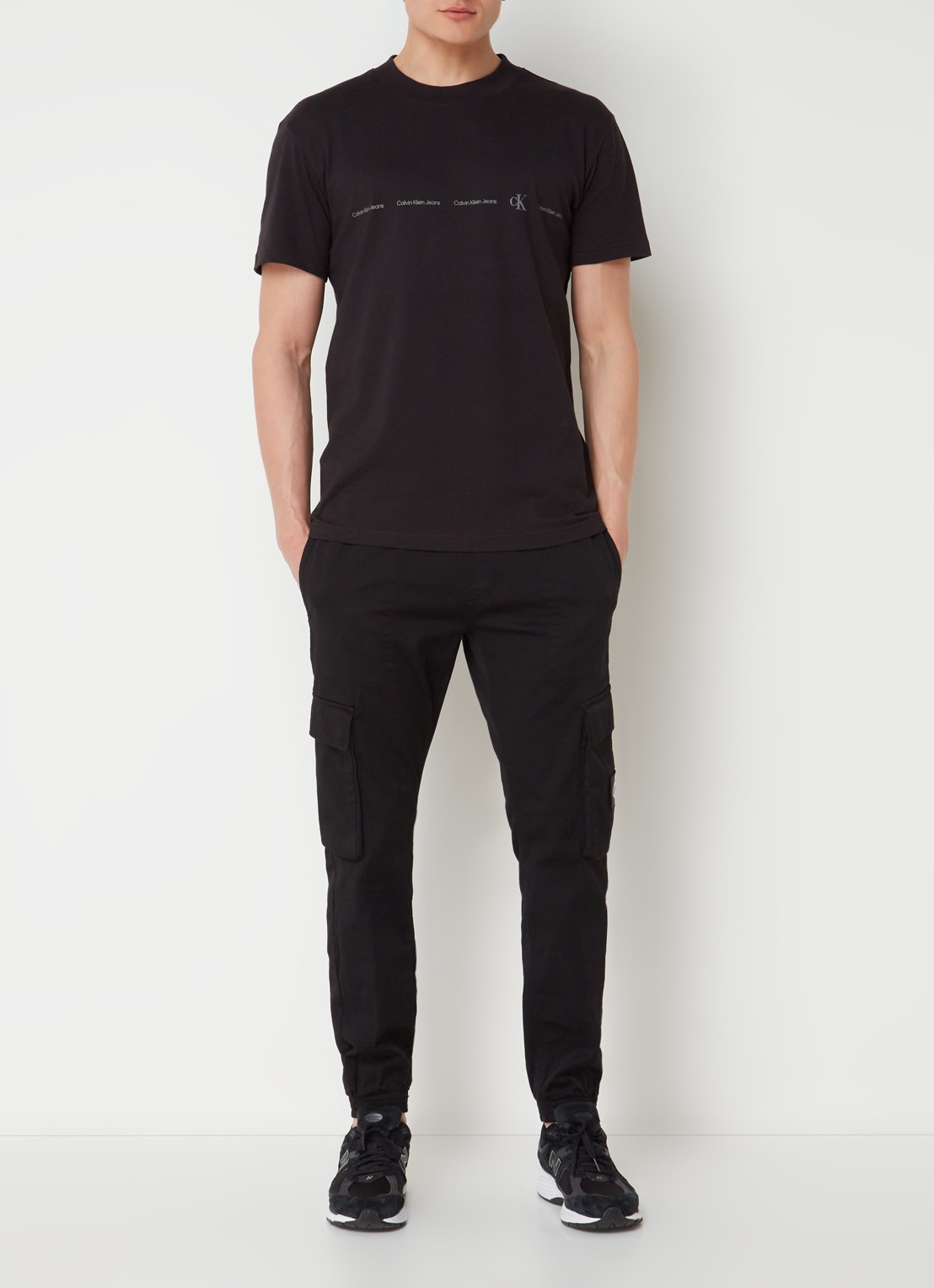Calvin Klein T-shirt met logoprint - voorkant 2 zwart