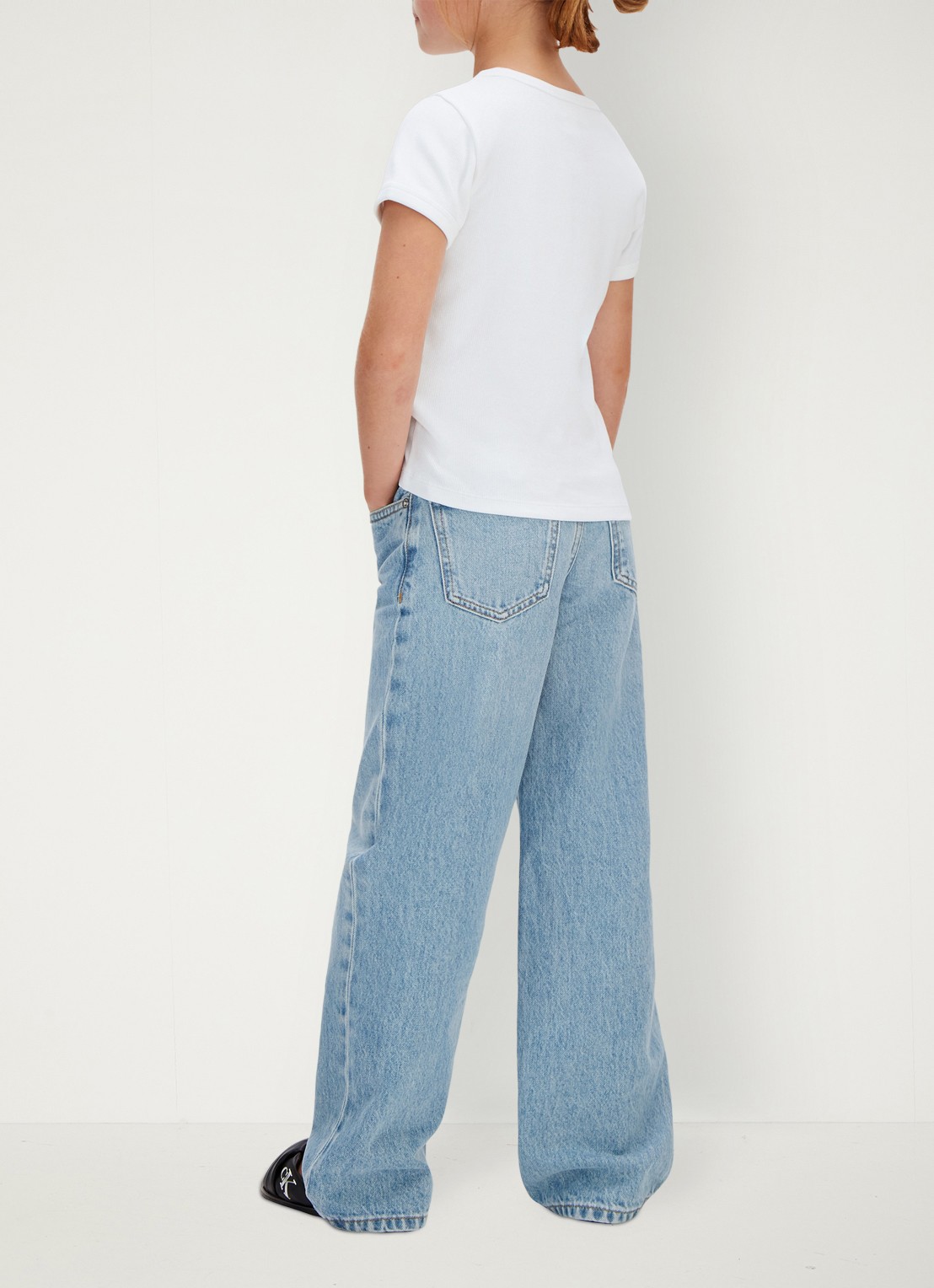 Calvin Klein T-shirt met ribstructuur en logo - achterkant wit
