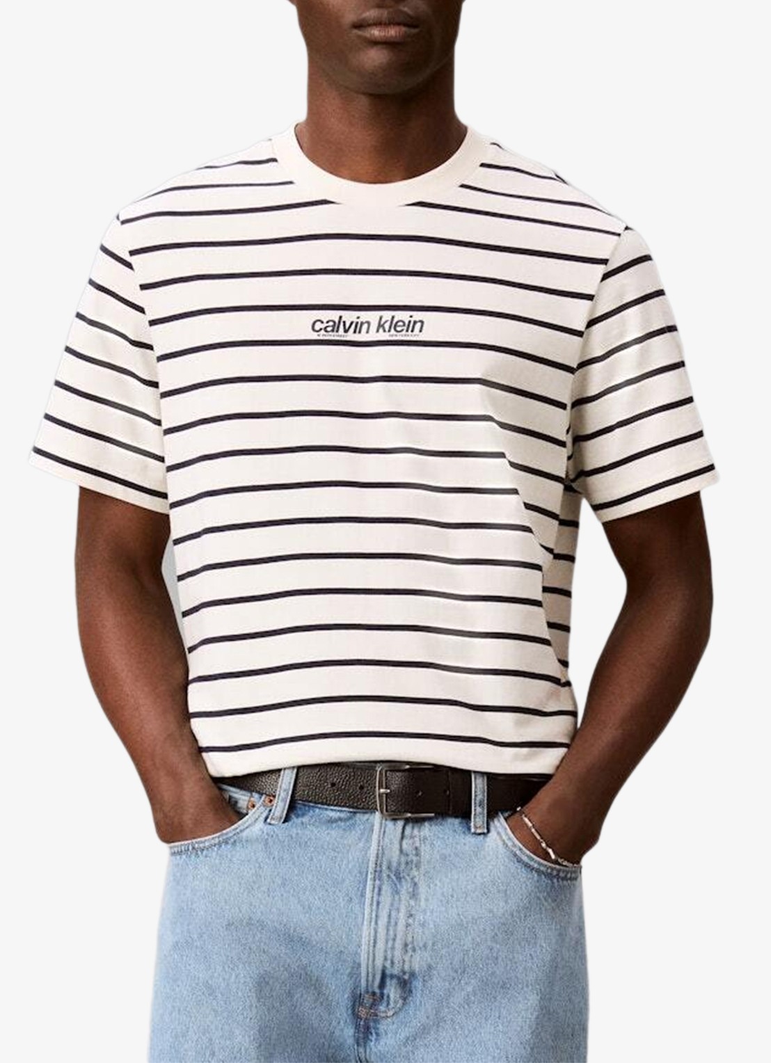 Calvin Klein T-shirt met streepprint - detail 2 tofu-yas /  wit
