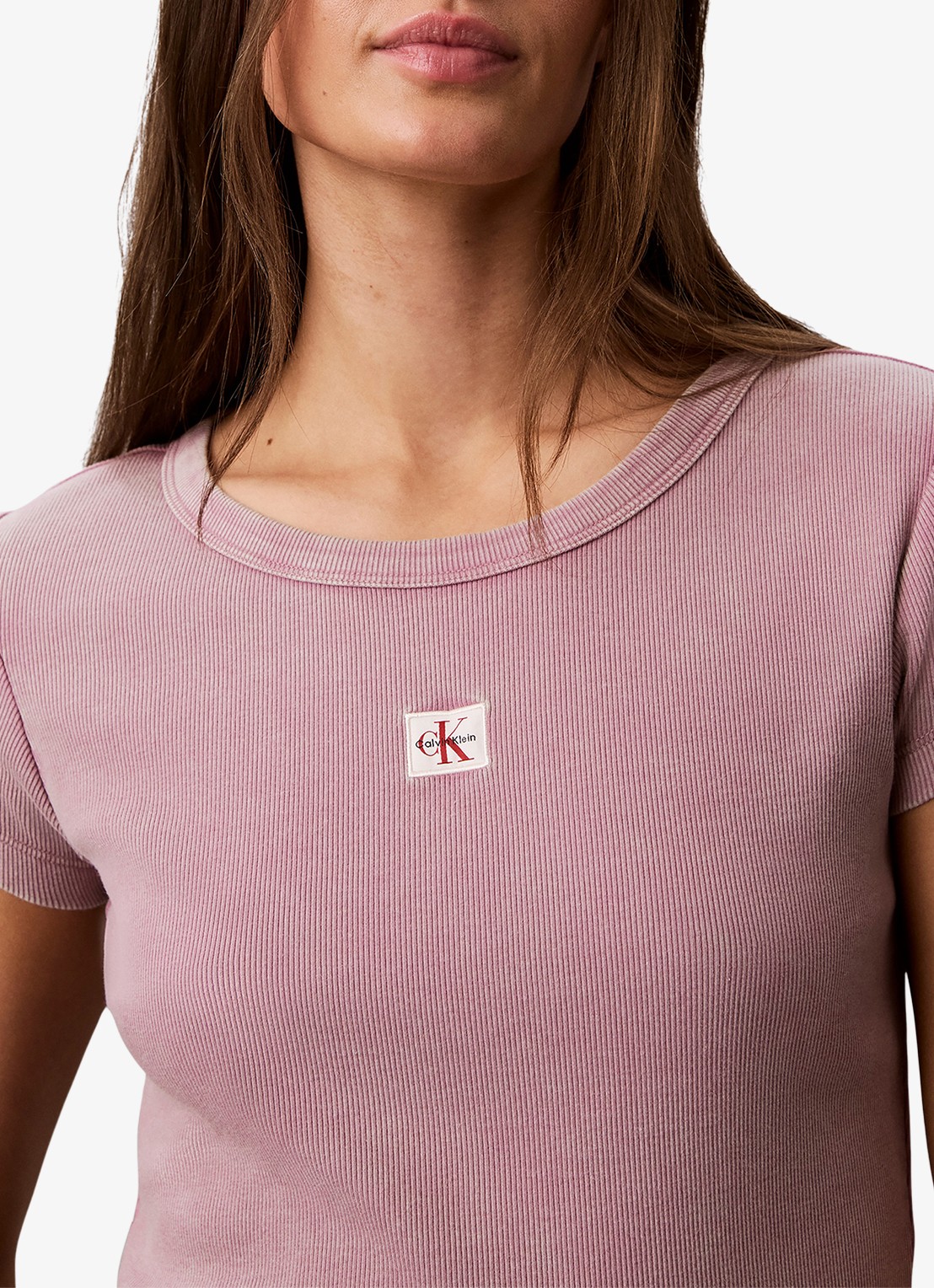 Calvin Klein T-shirt met verwassen afwerking - detail 5 oudroze