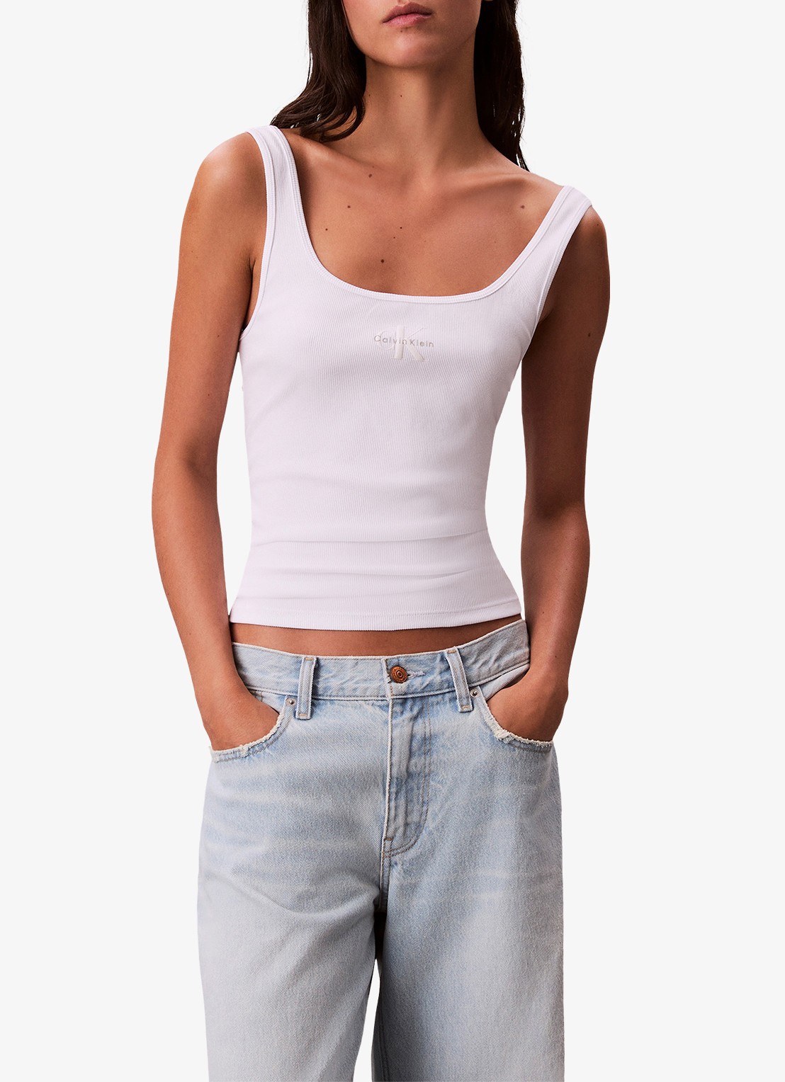 Calvin Klein Tanktop met logoborduring en ribstructuur - detail 3 wit