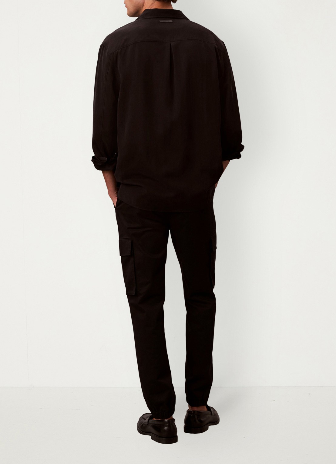 Calvin Klein Tapered fit cargobroek met logo - achterkant zwart