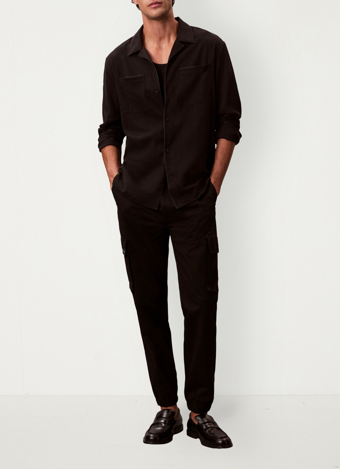 Calvin Klein Tapered fit cargobroek met logo - voorkant 6 zwart