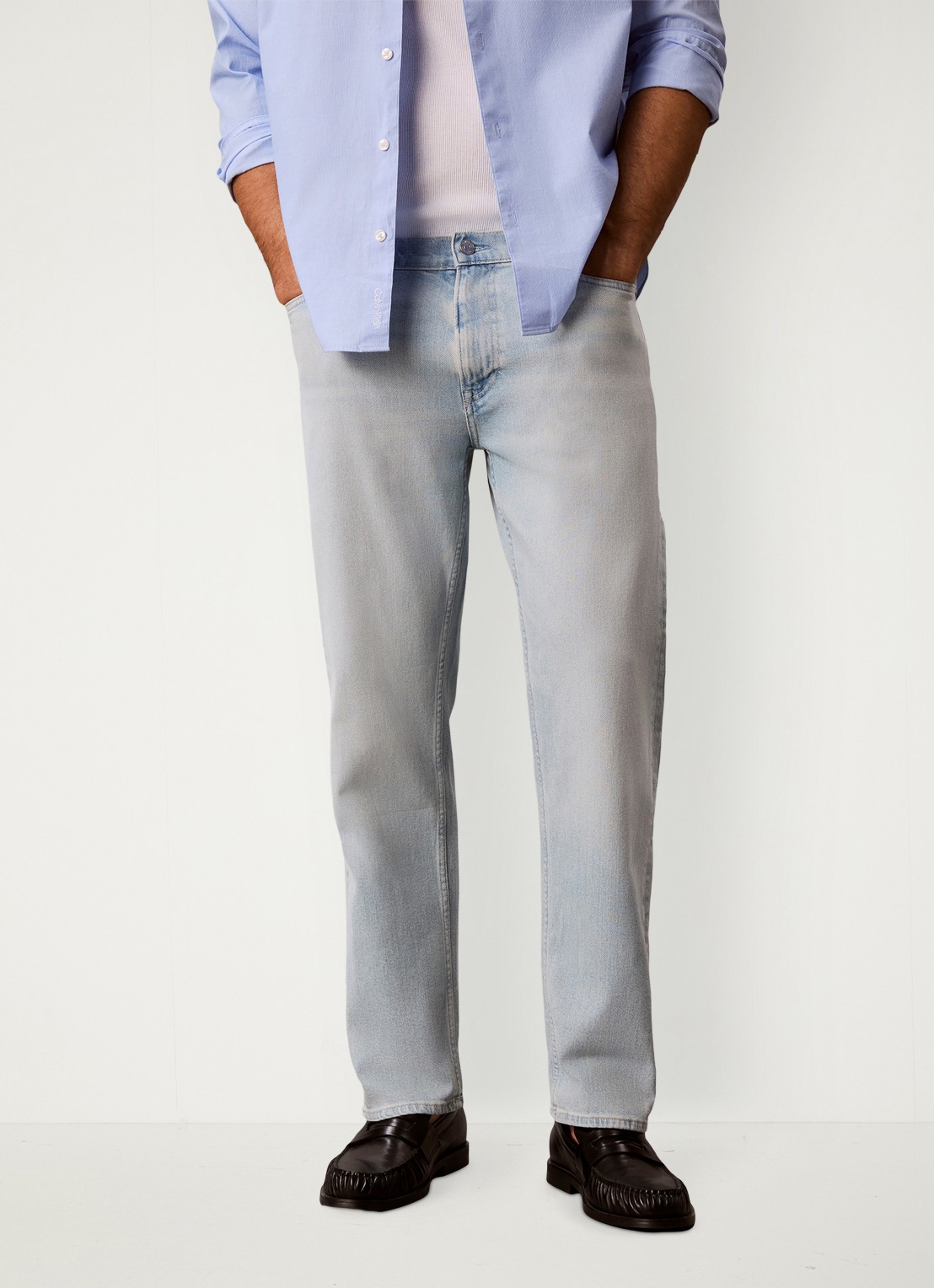 Calvin Klein Tapered fit Jeans met steekzakken - detail 2 vintage whisper-za5 /  lichtblauw