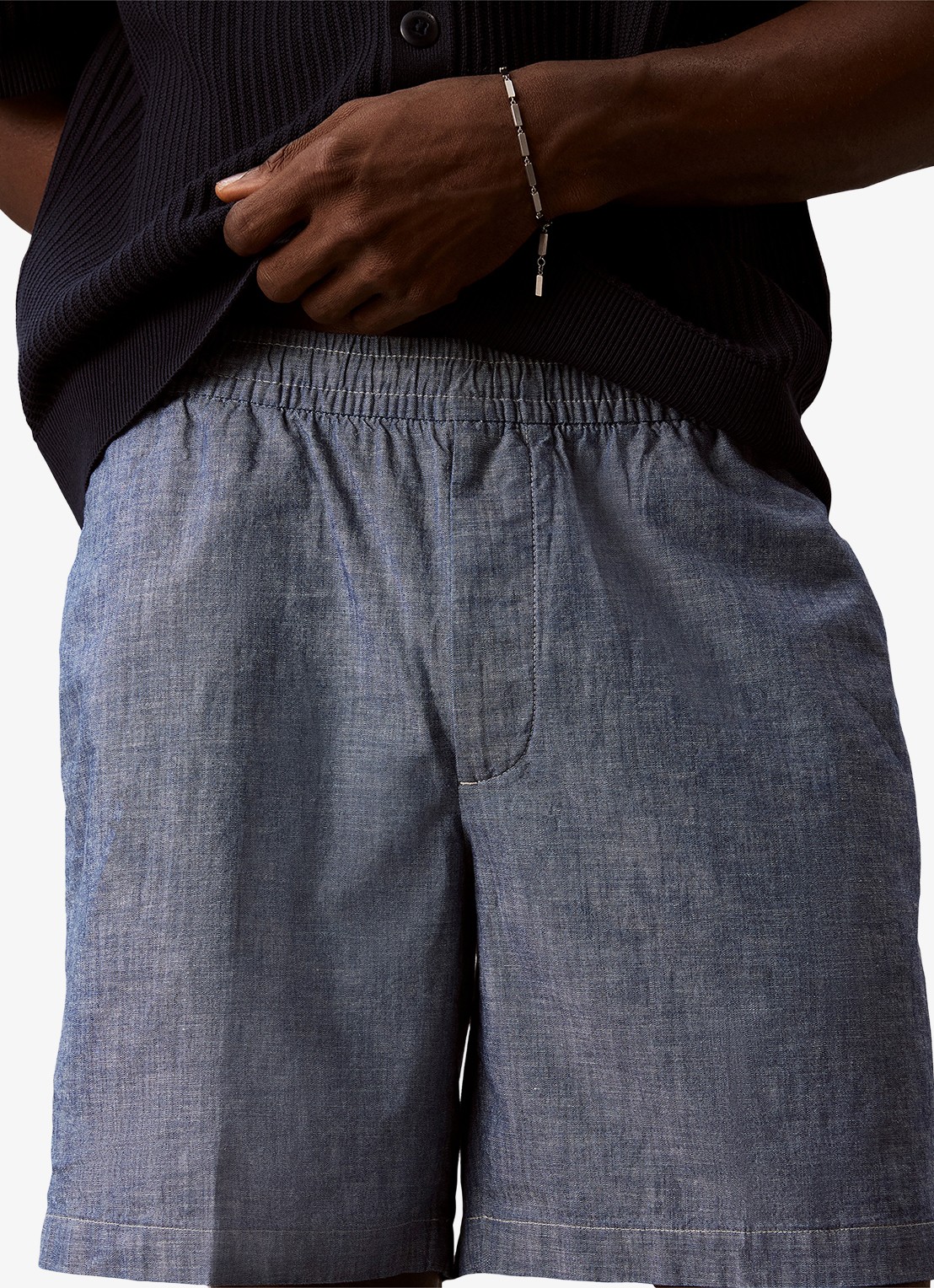 Calvin Klein Wide fit korte broek met logo - detail 2 blue descent-c32 /  lichtblauw