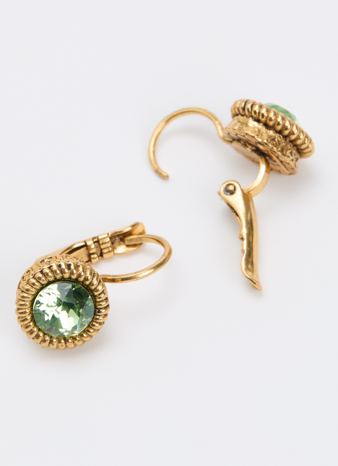 Camps & Camps Ernite oorhangers verguld - detail groen