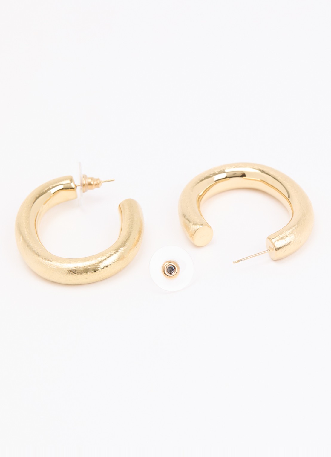 Camps & Camps Matte Oval oorstekers verguld - detail goud