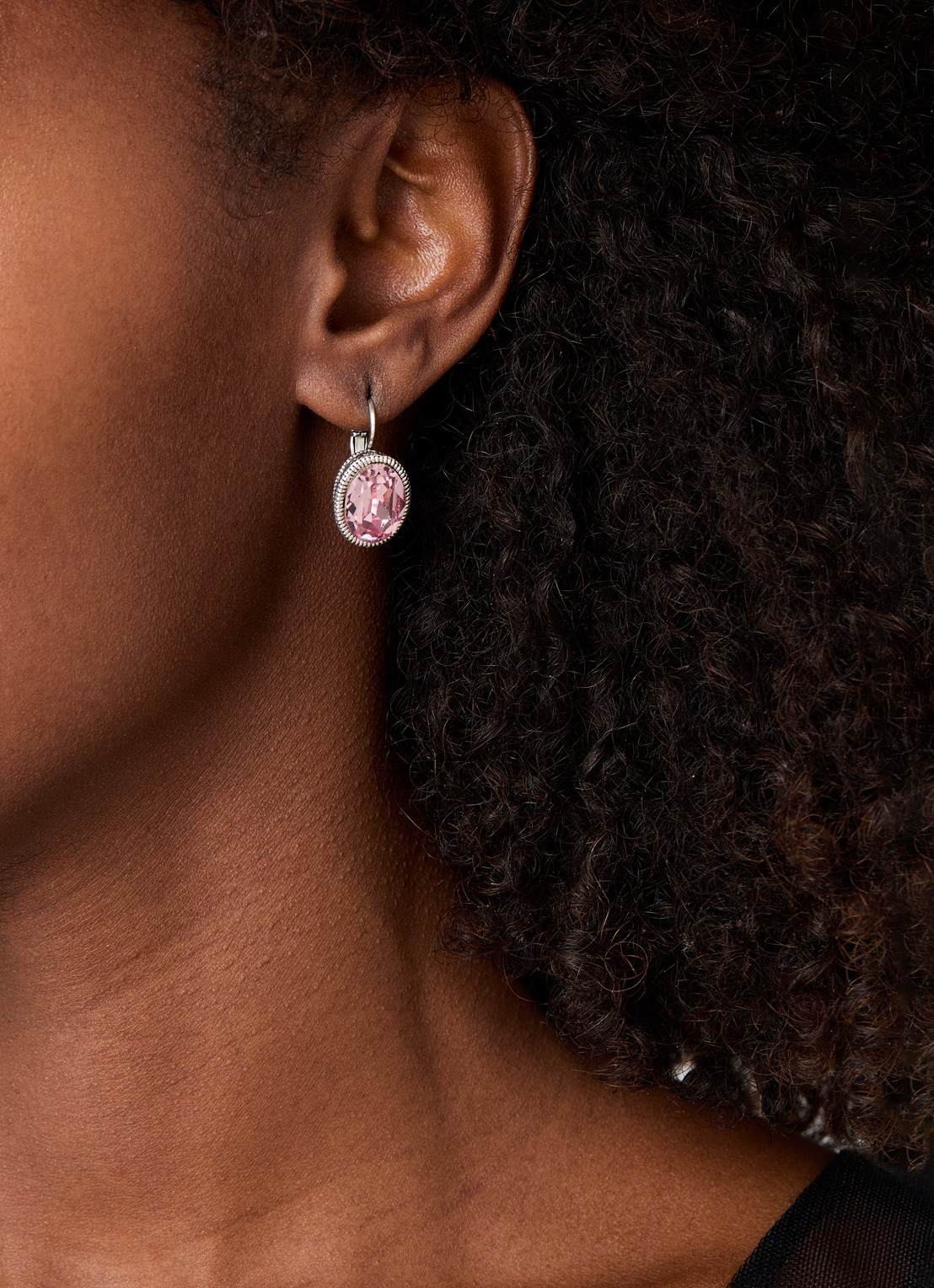 Camps & Camps Oorhangers met Swarovski kristal verzilverd - voorkant 2 roze