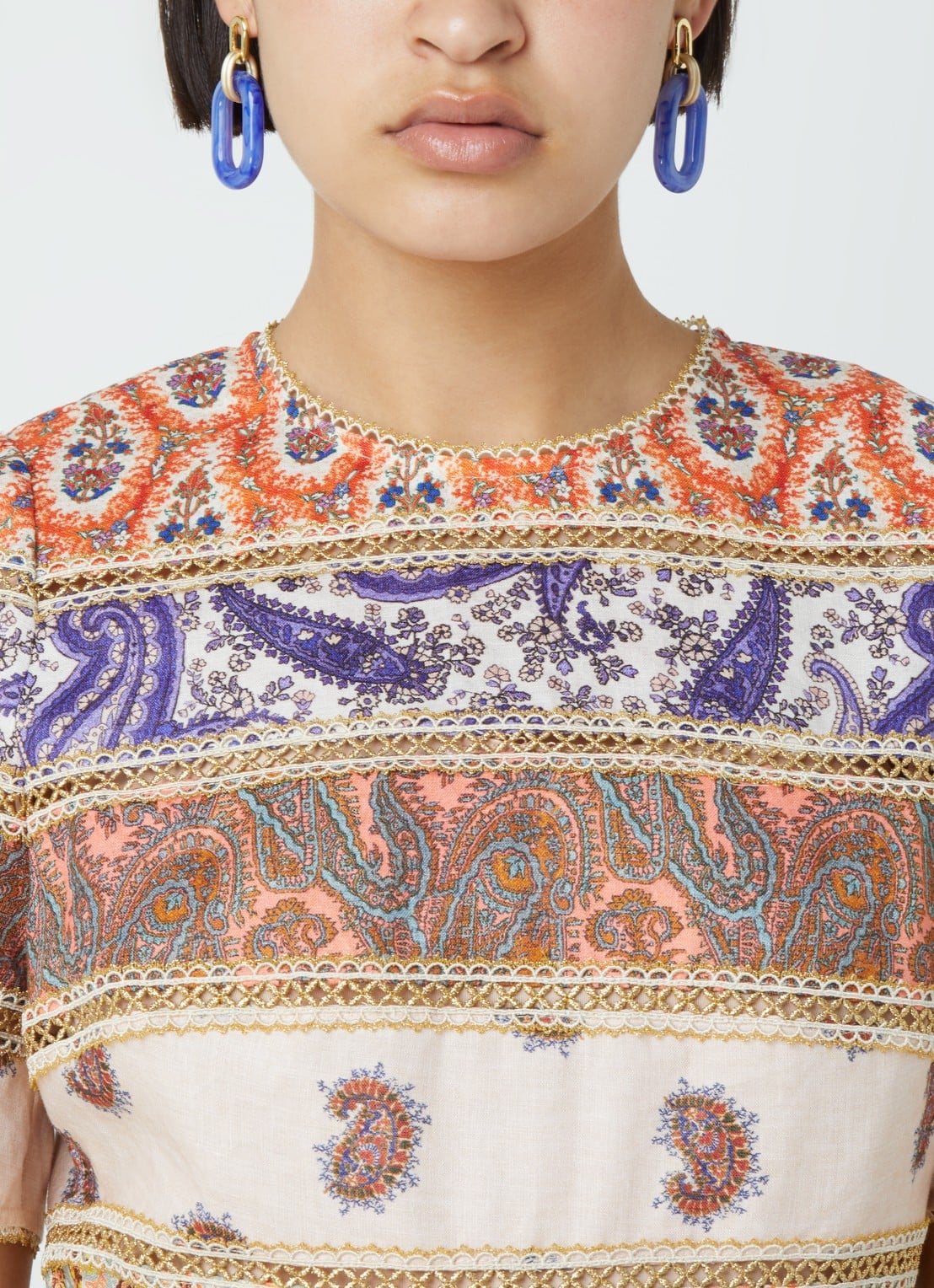 Camps & Camps The Chunky Oval Dangling oorstekers verguld - voorkant 3 goud