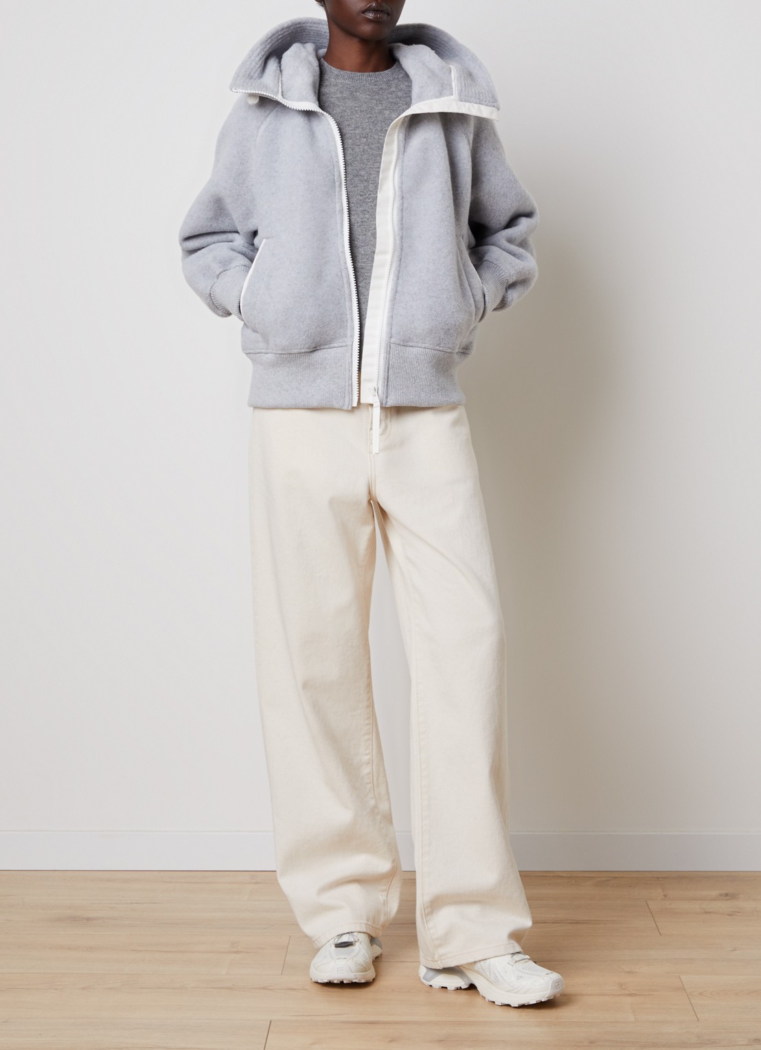 Canada Goose Chiliwack jack van wol met capuchon - voorkant 5 lichtgrijs