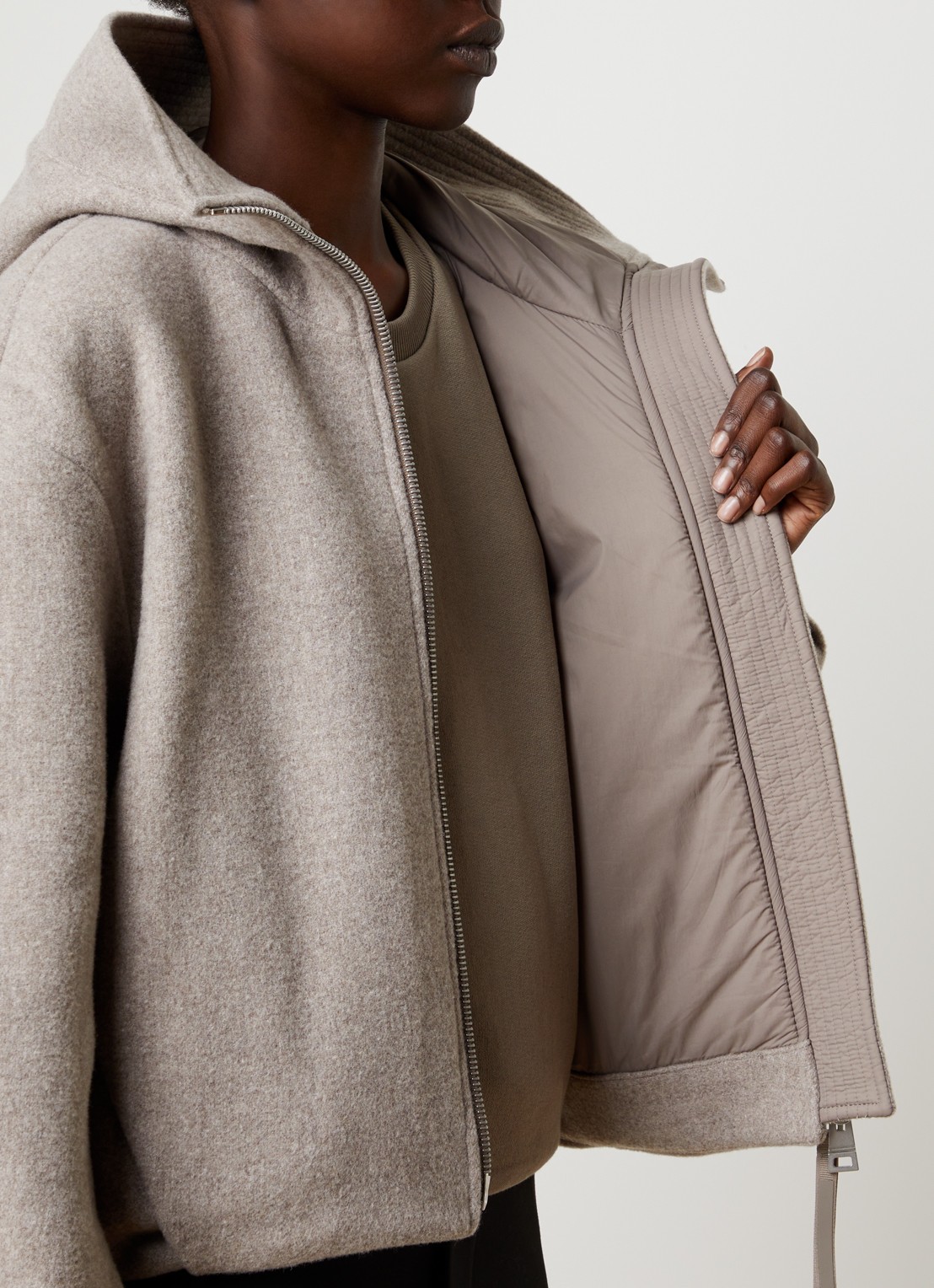 Canada Goose Chilliwack gewatteerd bomberjack in wolblend met steekzakken - detail 2 taupe