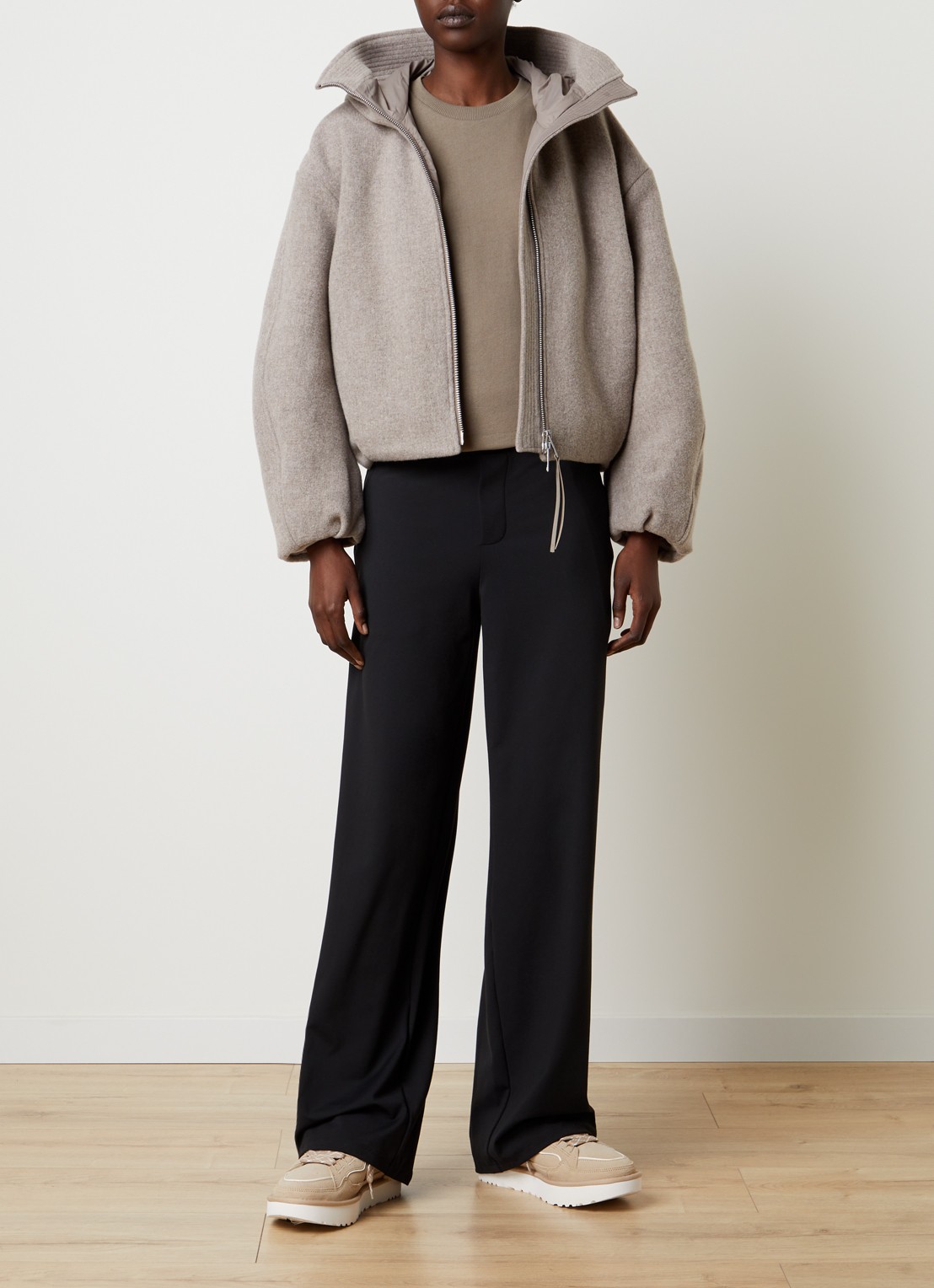 Canada Goose Chilliwack gewatteerd bomberjack in wolblend met steekzakken - voorkant 5 taupe