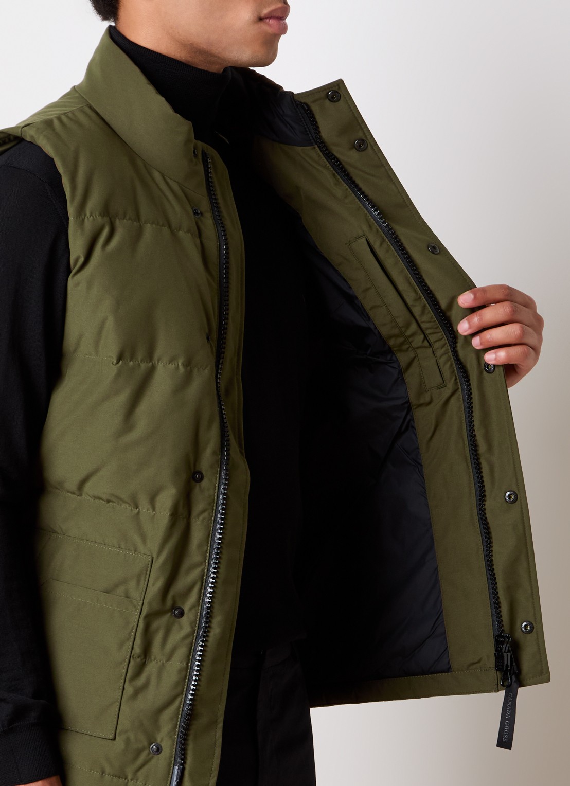 Canada Goose Freestyle gewatteerde bodywarmer met donsvulling en steekzakken - detail 5 olijfgroen