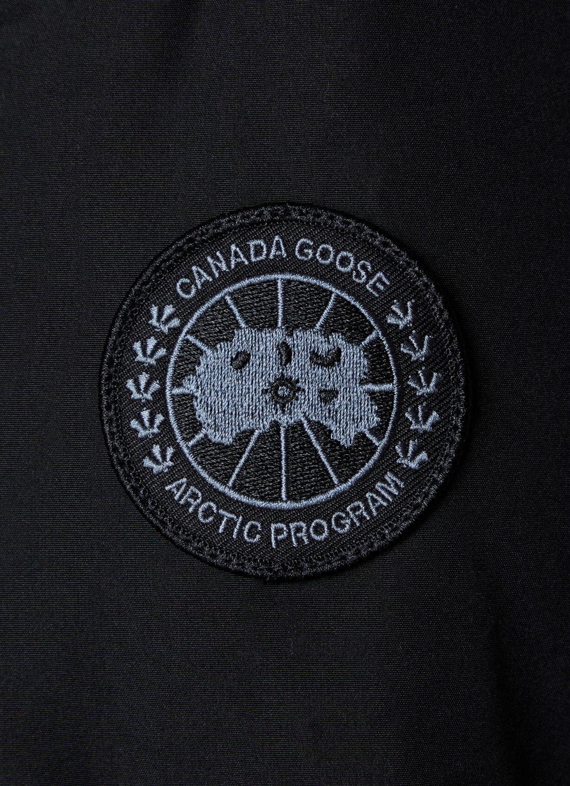 Canada Goose Grandview cropped puffer jack met ritszakken en logo - detail 5 zwart